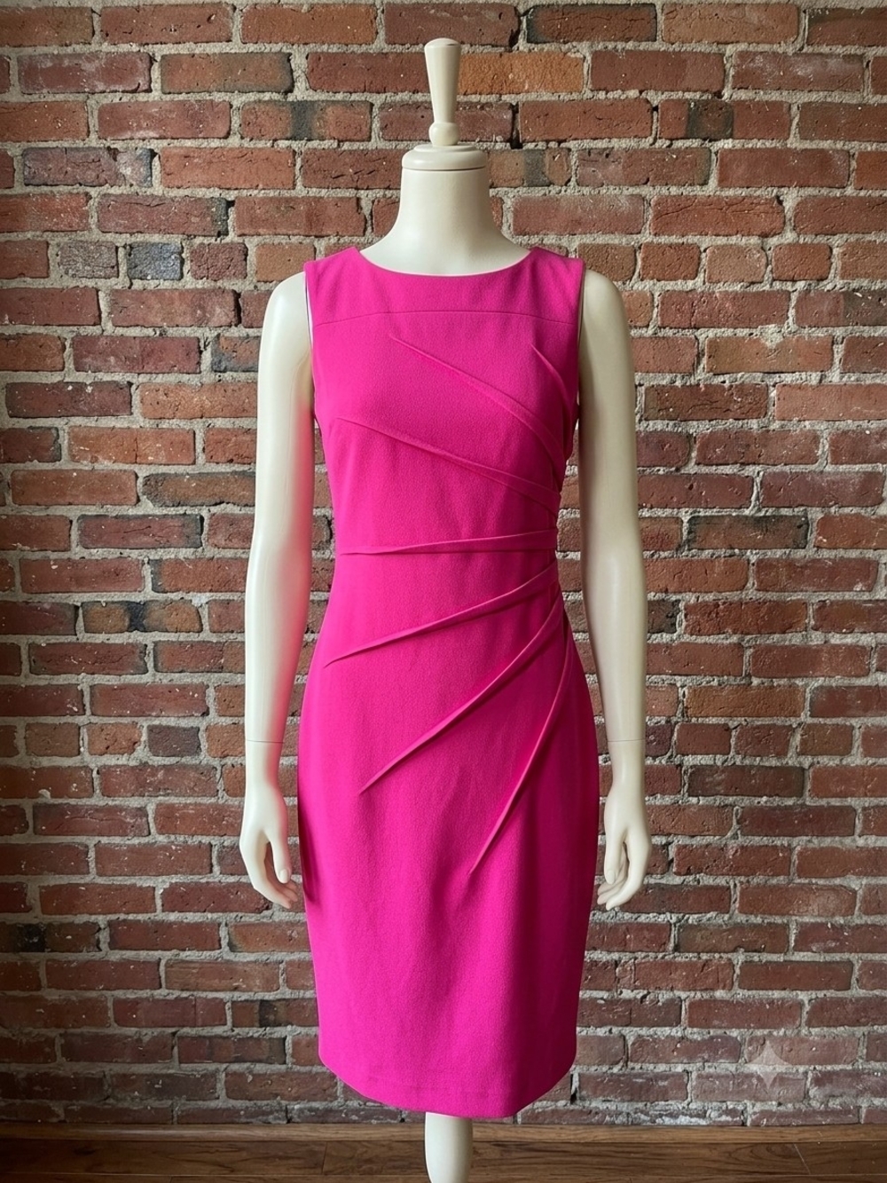 Calvin Klein Bright Pink Starburst Pleated Sheath Dress-size 4 NWOT